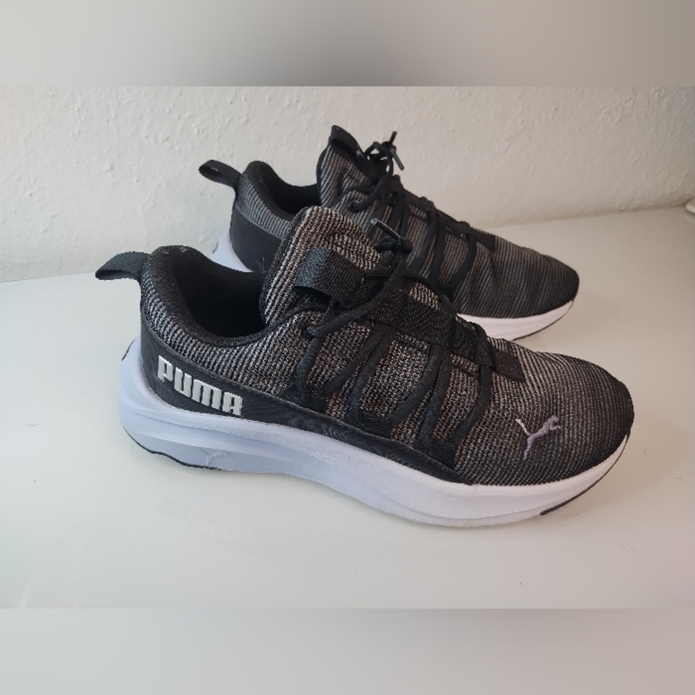 Like New/Pre- Owned Women's Puma SoftRide Running Shoes/Sneakers Size 7
